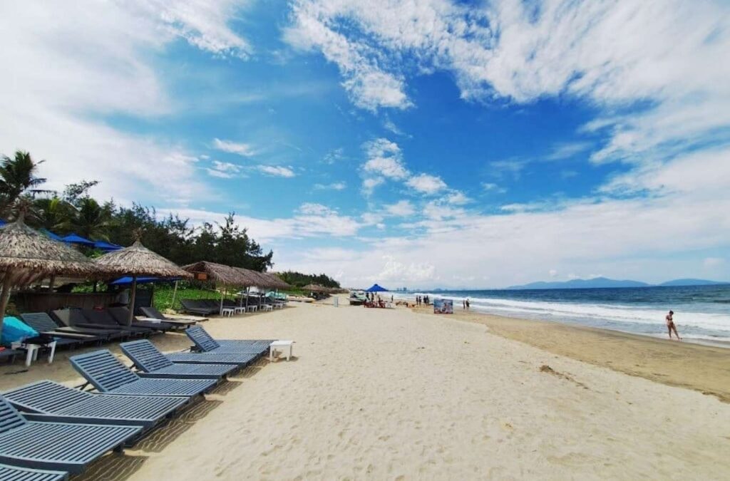 Just 4 km from Hoi An Ancient Town, An Bang Beach is a local favorite known for its soft white sand, gentle waves, and chill beach bars 
